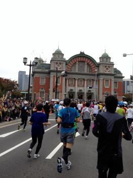 13キロ過ぎ。大阪市中央公会堂